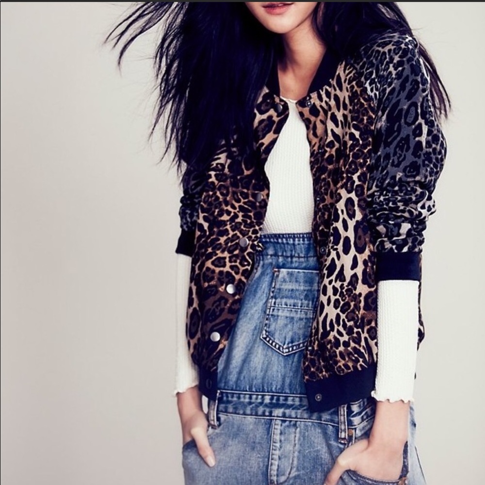 Free People Leopard Bomber Jacket sz. S